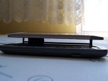 HTC Desire Z HTC Desire Z