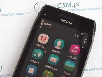 Nokia X7